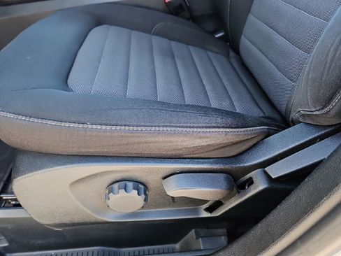 Used 2022 Ford Edge SE image 20