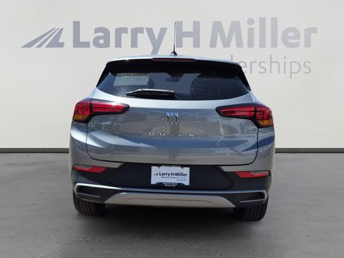 Used 2025 Buick Encore GX Preferred FWD image 4