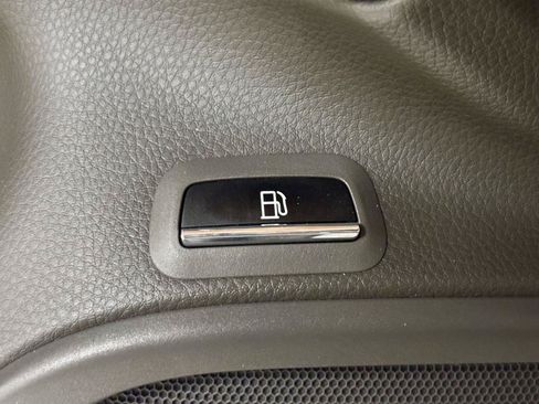 Used 2016 Porsche Cayenne S AWD/4WD image 16