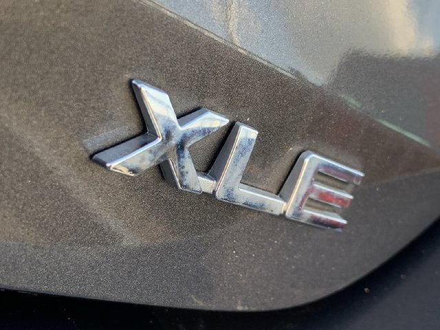 Used 2023 Toyota Highlander XLE FWD image 43
