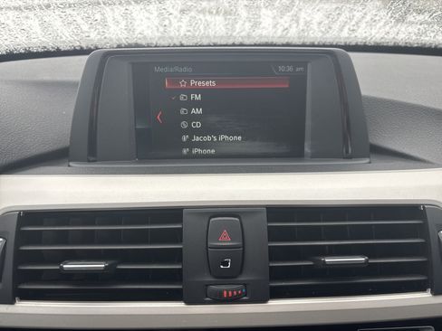 Used 2018 BMW 320i xDrive Sedan w/ Convenience Package image 18