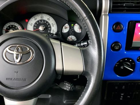 Used 2007 Toyota FJ Cruiser 2WD image 24