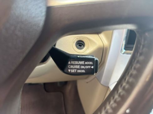 Used 2011 RAM 1500 Laramie image 38