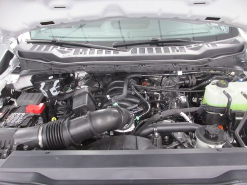 New 2025 Ford F250 XLT w/ Snow Plow Prep Package image 35