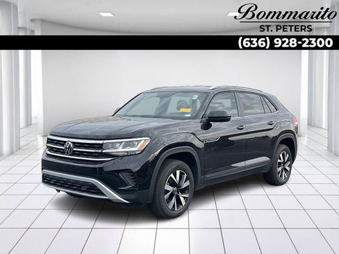 Used 2022 Volkswagen Atlas Cross Sport SE image 1