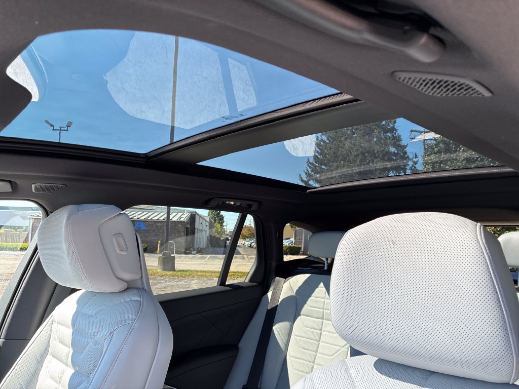 New 2027 BMW X5 xDrive40i w/ Luxury Front Seating Package AWD/4WD image 19