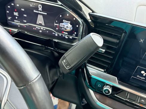 Used 2022 GMC Sierra 1500 SLT image 15