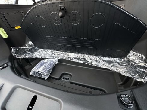 New 2025 Ford F150 Lightning XLT image 73