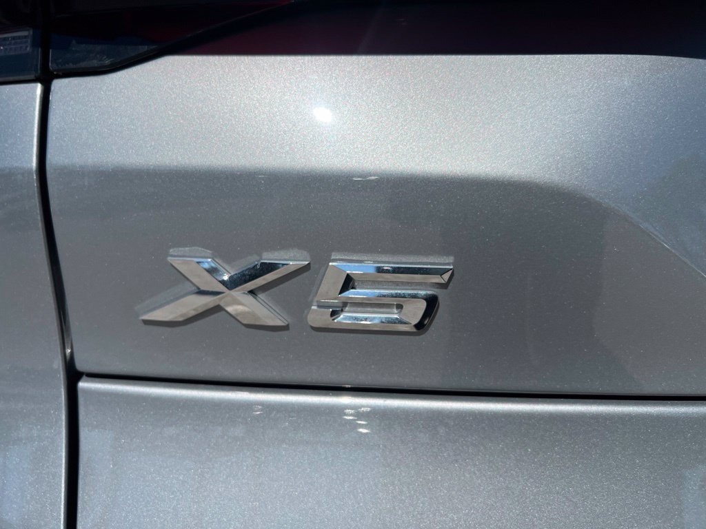 Used 2024 BMW X5 xDrive50e w/ M Sport Package AWD/4WD image 6