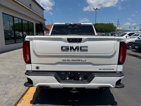 Used 2024 GMC Sierra 1500 Denali Ultimate AWD/4WD image 8