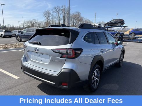 Certified 2025 Subaru Outback Premium AWD/4WD image 9