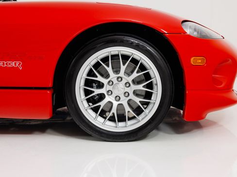 Used 1999 Dodge Viper GTS RWD image 12