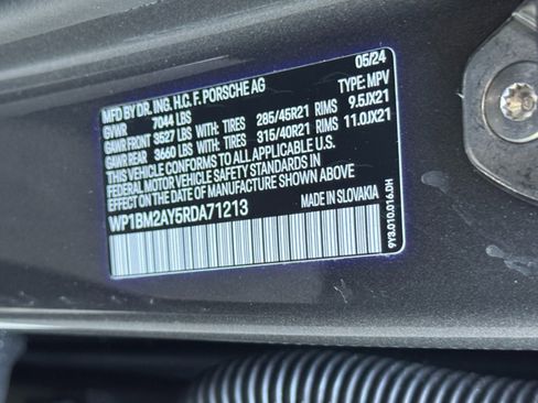 Used 2024 Porsche Cayenne Turbo image 50