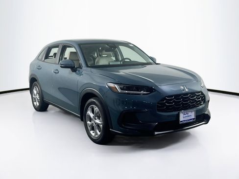 Used 2025 Honda HR-V LX image 3