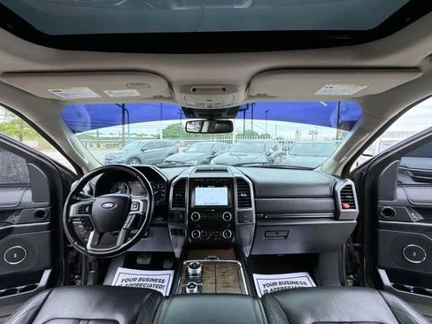 Used 2018 Ford Expedition Platinum AWD/4WD image 16