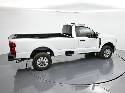 Used 2024 Ford F350 XLT w/ 360-Degree Camera Package image 28