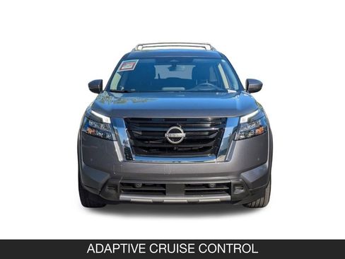 Certified 2025 Nissan Pathfinder Platinum w/ Cargo Package FWD image 4