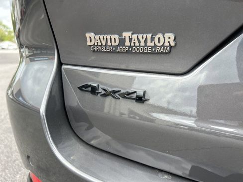 Used 2024 Jeep Grand Cherokee Altitude image 40