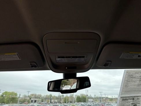 Used 2021 Chevrolet Colorado Z71 AWD/4WD image 24