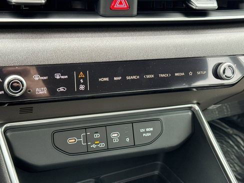 New 2026 Kia Carnival SX FWD image 22