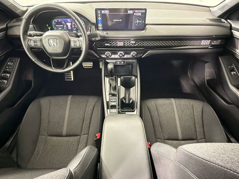 Used 2023 Honda Accord Sport image 17