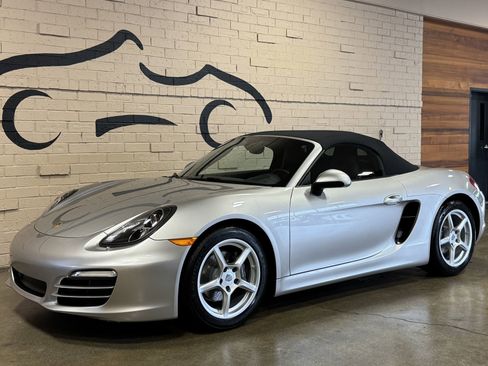 Used 2013 Porsche Boxster RWD image 16
