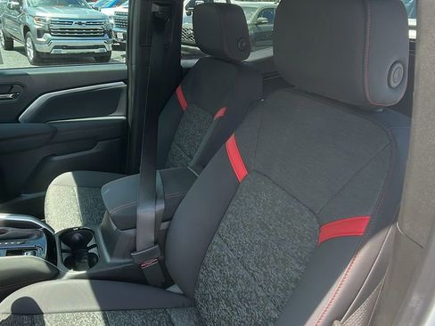 New 2025 Chevrolet Colorado Z71 image 15