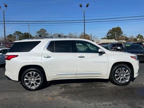 Used 2020 Chevrolet Traverse Premier image 9