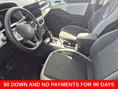 Used 2025 Volkswagen Taos SE FWD image 23