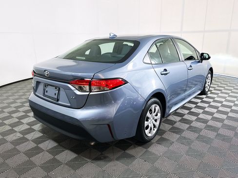 Used 2024 Toyota Corolla LE FWD image 3