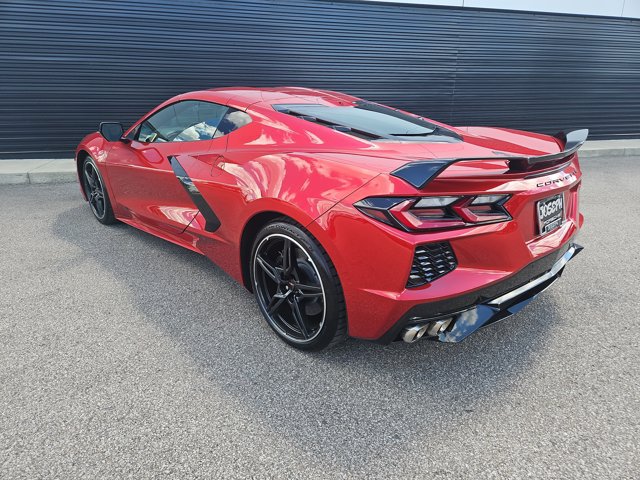 Used 2021 Chevrolet Corvette Stingray Preferred Cpe w/ Z51 Performance Package RWD image 4