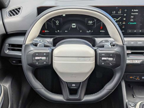 Used 2025 Kia K4 GT-Line w/ GT-Line Premium Package FWD image 21