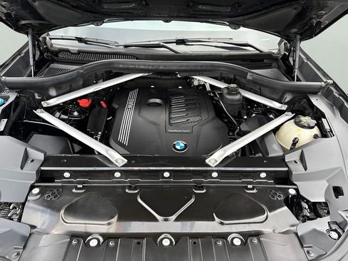 Used 2019 BMW X5 xDrive40i w/ Executive Package image 22