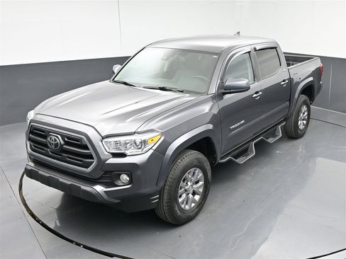 Used 2019 Toyota Tacoma SR5 image 21
