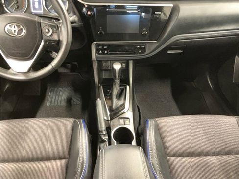 Used 2017 Toyota Corolla SE image 11