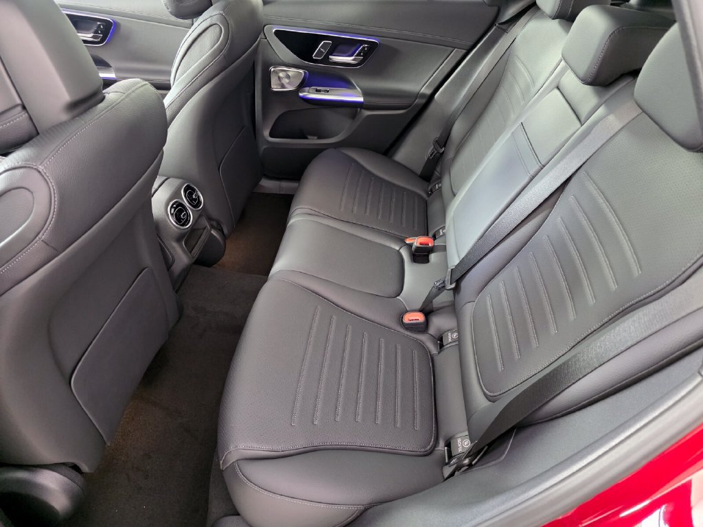 New 2026 Mercedes-Benz GLC 300 image 11