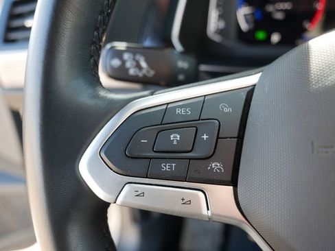 Certified 2022 Volkswagen Jetta SEL image 25