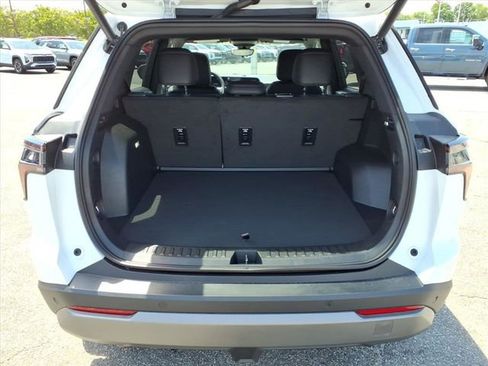 New 2026 Chevrolet Equinox LT AWD/4WD image 4