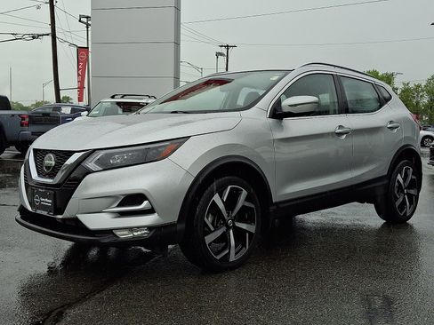 Used 2022 Nissan Rogue Sport SL w/ Premium Package AWD/4WD image 3