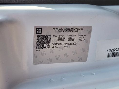 Used 2022 Chevrolet Express 3500 w/ Power Convenience Package RWD image 28
