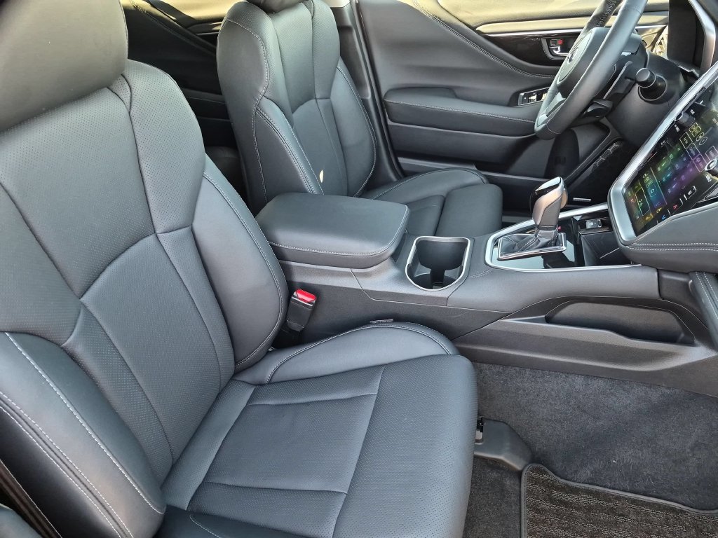Used 2025 Subaru Outback Limited XT AWD/4WD image 31