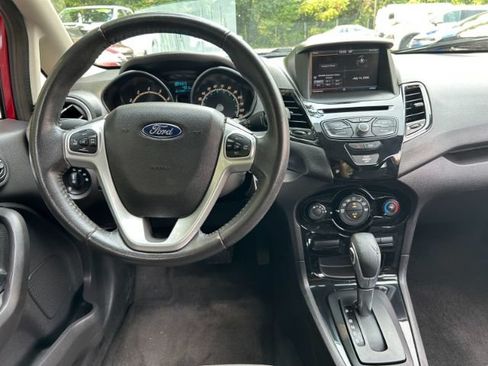 Used 2014 Ford Fiesta SE w/ Equipment Group 201B FWD image 10