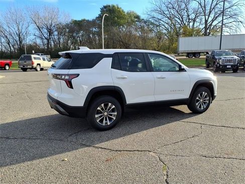 New 2026 Chevrolet Equinox LT w/ Convenience Package II image 3