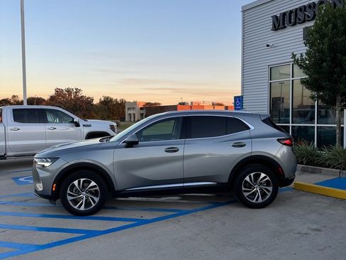 Used 2023 Buick Envision Essence image 3