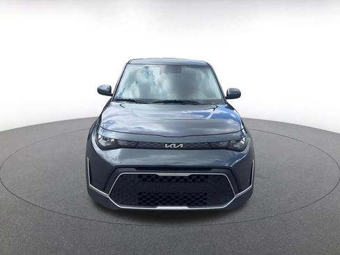 Used 2025 Kia Soul LX w/ LX Technology Package FWD image 3