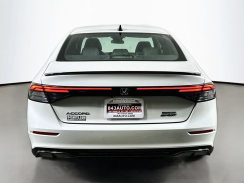 Used 2024 Honda Accord Sport image 6