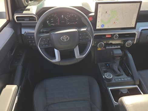 Used 2025 Toyota 4Runner TRD Off-Road Premium image 13