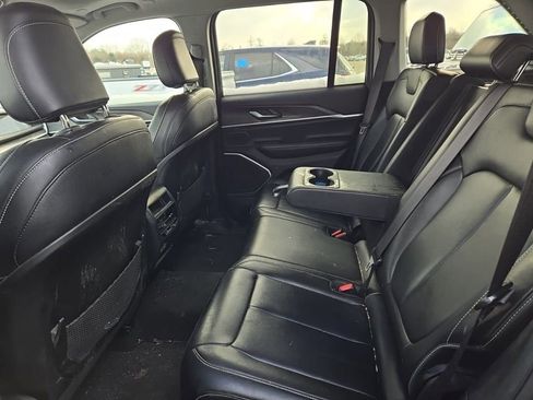 Used 2023 Jeep Grand Cherokee 4WD 4xe image 12