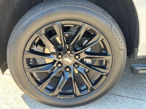 Used 2023 Cadillac Escalade Sport w/ LPO, ONYX Package image 12