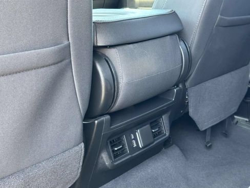 Certified 2025 Chevrolet Silverado 2500 LT w/ Convenience Package AWD/4WD image 25